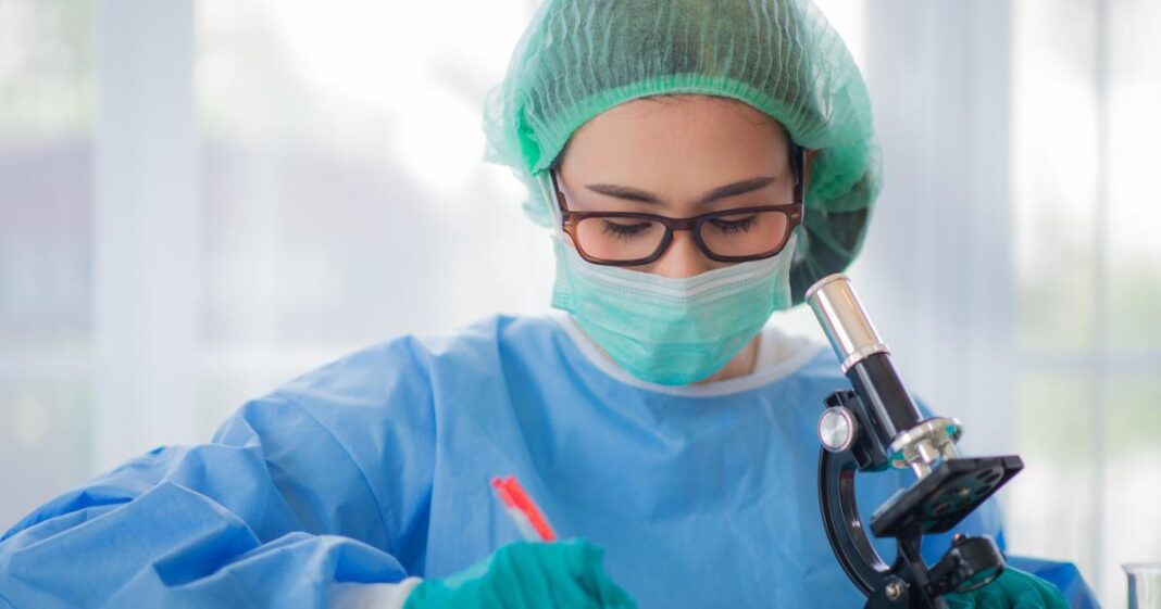 forensic medicine specialist